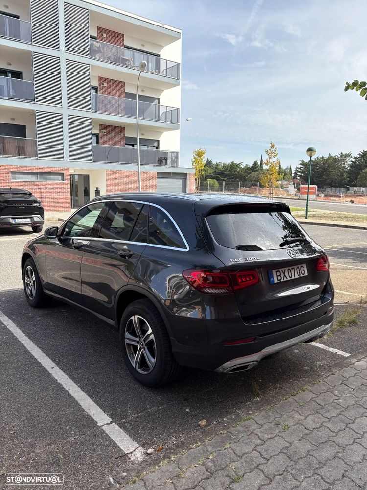 Mercedes-Benz GLC 300 e 4Matic - 4