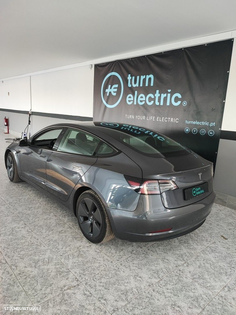 Tesla Model 3 Standard Range Plus RWD - 2