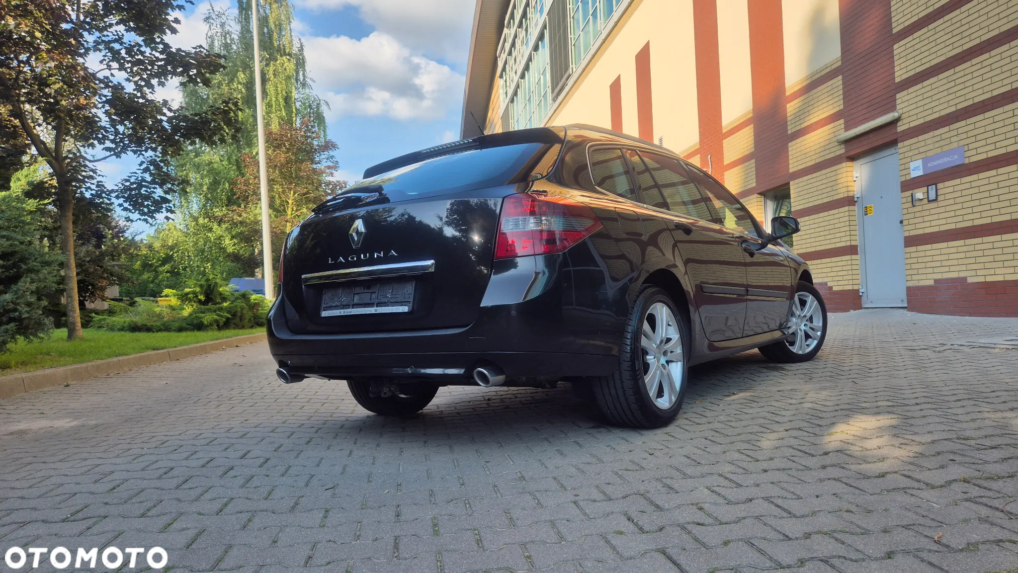 Renault Laguna Grandtour 2.0 dCi FAP Exception - 34