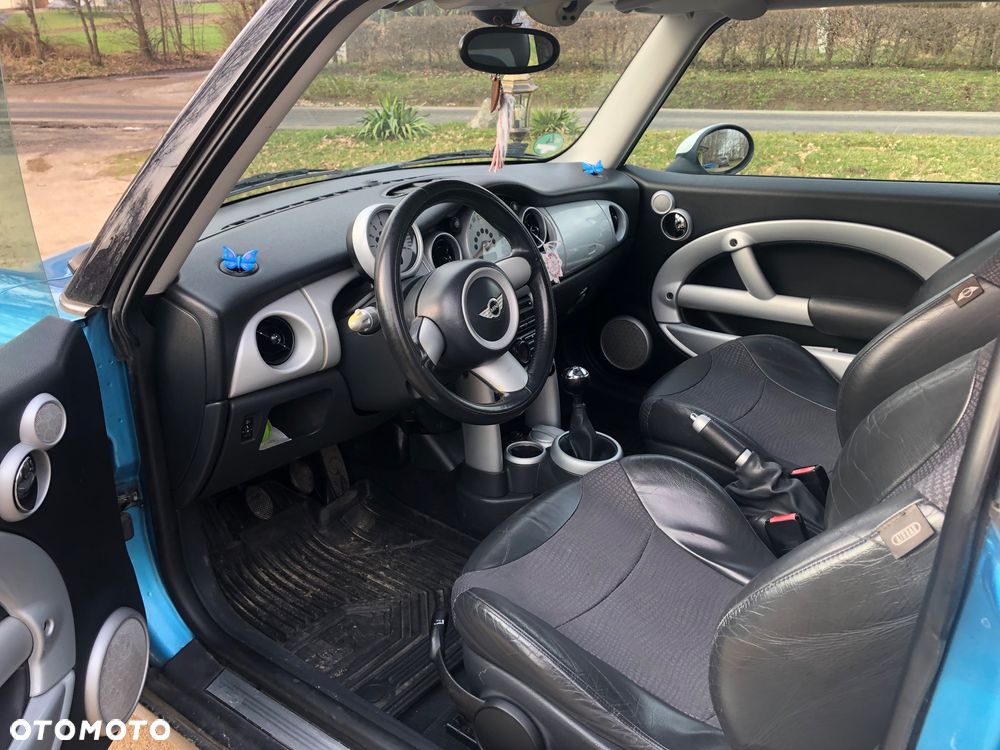 MINI Cooper Standard - 11