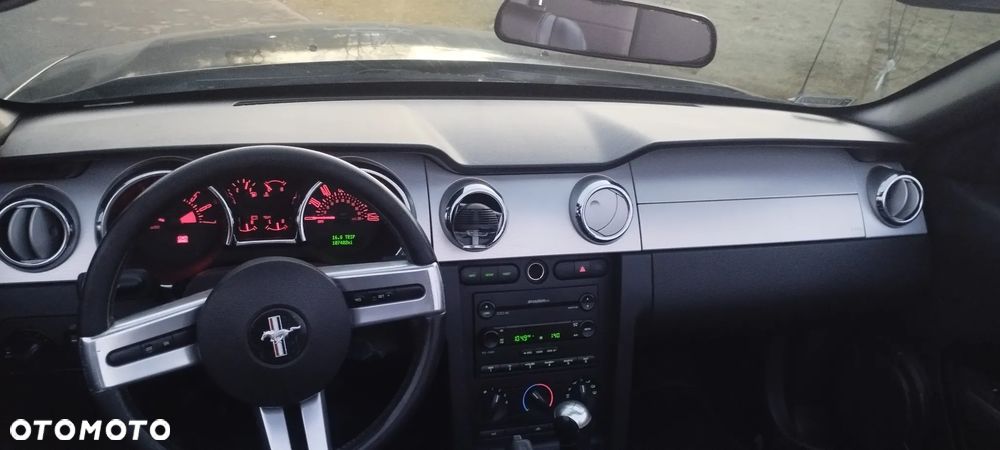 Ford Mustang 4.0 V6 - 5