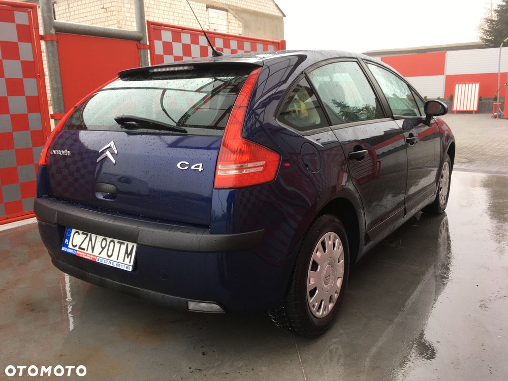 Citroën C4 1.4 16V Style - 5