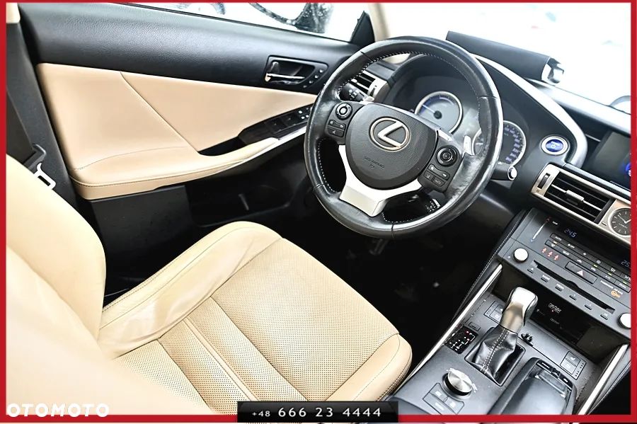Lexus IS - 13