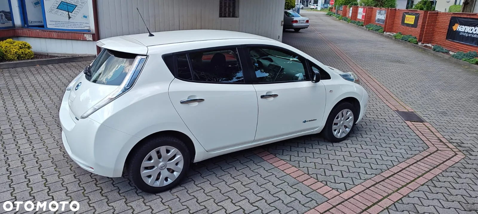 Nissan Leaf 24kWh Acenta - 2