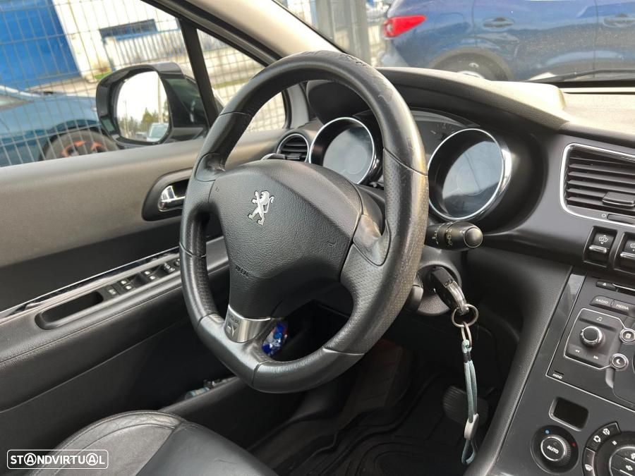 Peugeot 3008 2.0 HDi Hybrid4 - 7