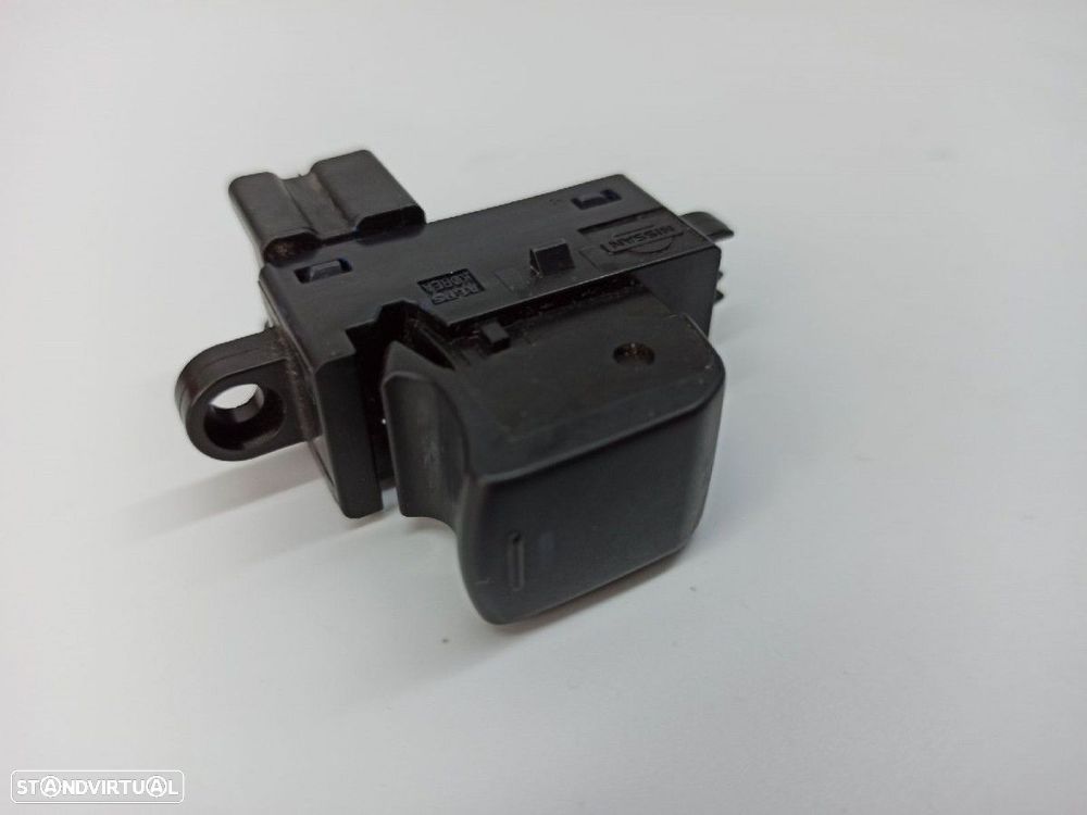 COMANDO DO ELEVADOR FRENTE DIREITO NISSAN PATHFINDER (R51) 2.5 DCI SE - 1