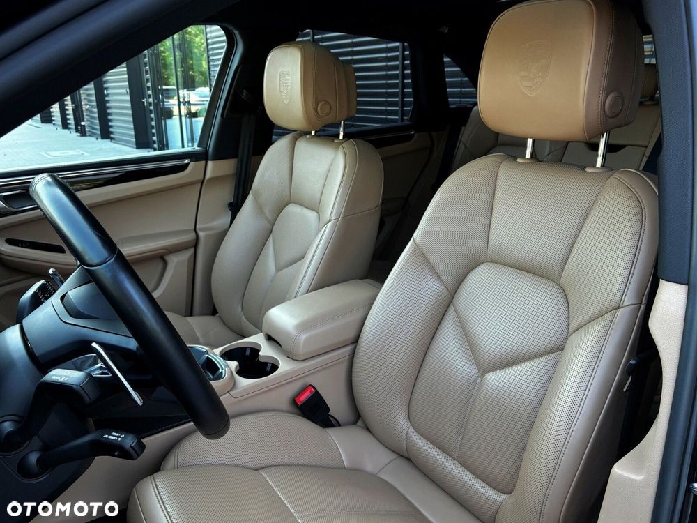 Porsche Macan - 21