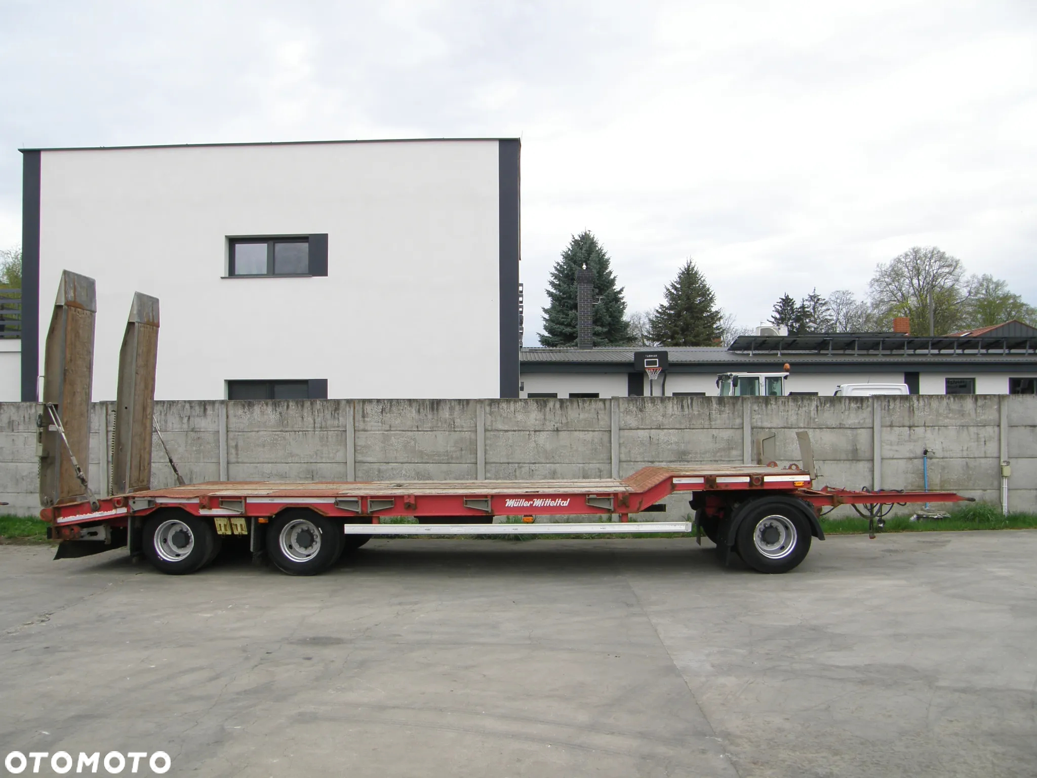 Müller-Mitteltal T3 PROFI 2015 3 osiowa przyczepa niskopodwoziowa z Niemiec - 11