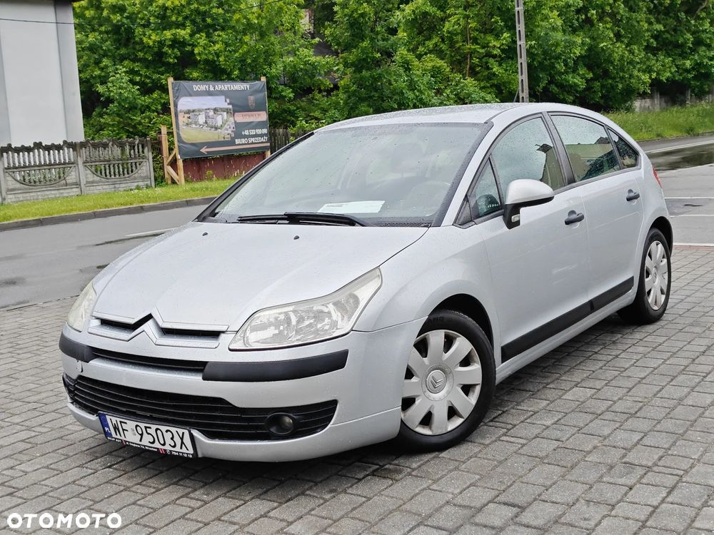 Citroën C4 1.4 16V Impress - 2