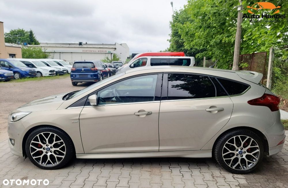 Ford Focus - 12