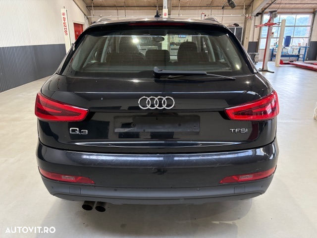 Audi Q3 1.4 TFSI Stronic Design - 28