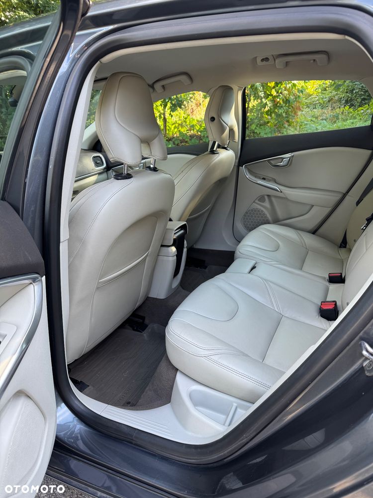 Volvo V40 - 8