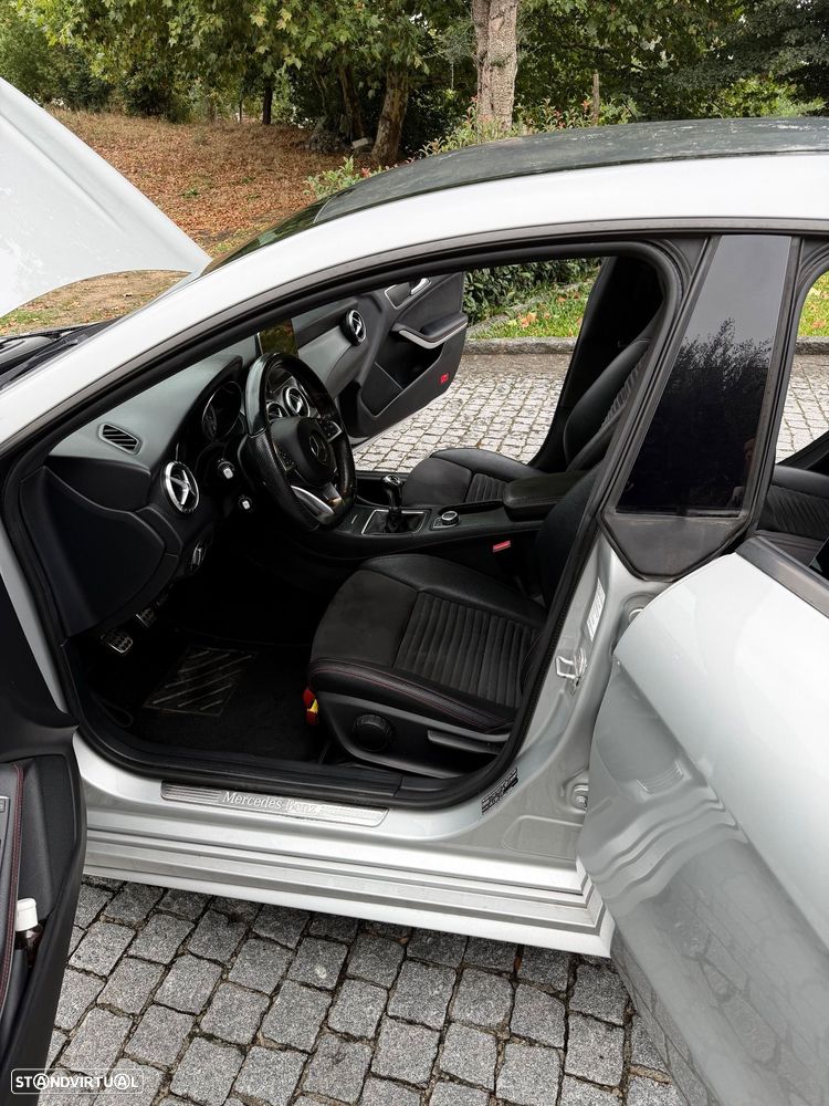 Mercedes-Benz CLA 180 d BlueEFFICIENCY Edition - 9