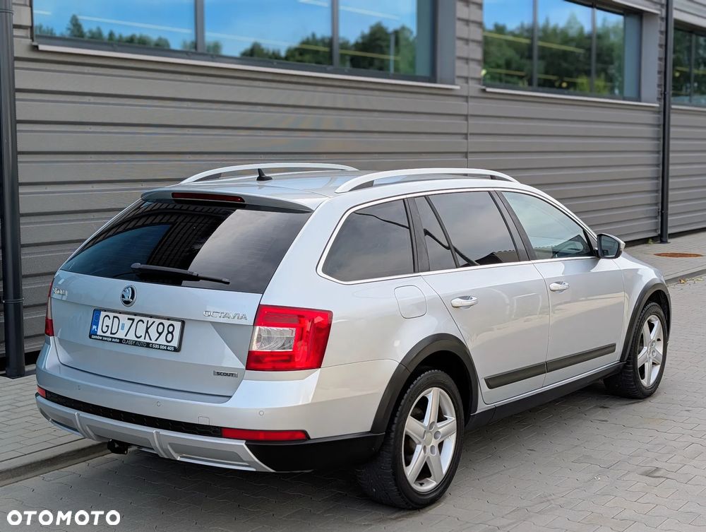 Skoda Octavia 1.8 TSI (Green tec) 4x4 DSG Scout - 4