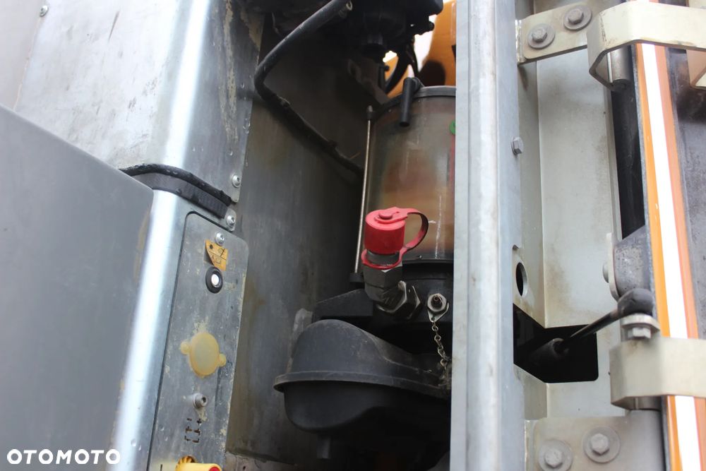 Liebherr 910Compact Konik Skrętny 2xKamaera Sprowadzony Podpory - 25