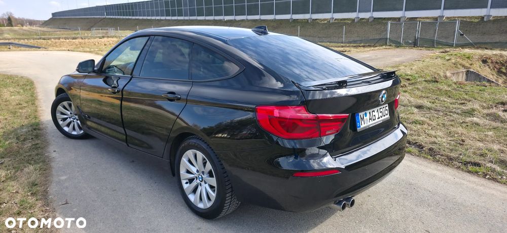 BMW 3GT 320d Sport-Aut Luxury Line - 12