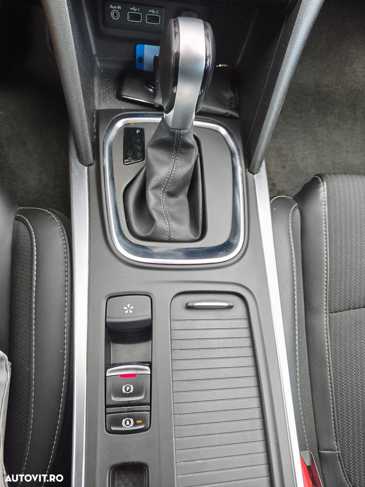 Renault Megane TCE 140 EDC Techno - 11