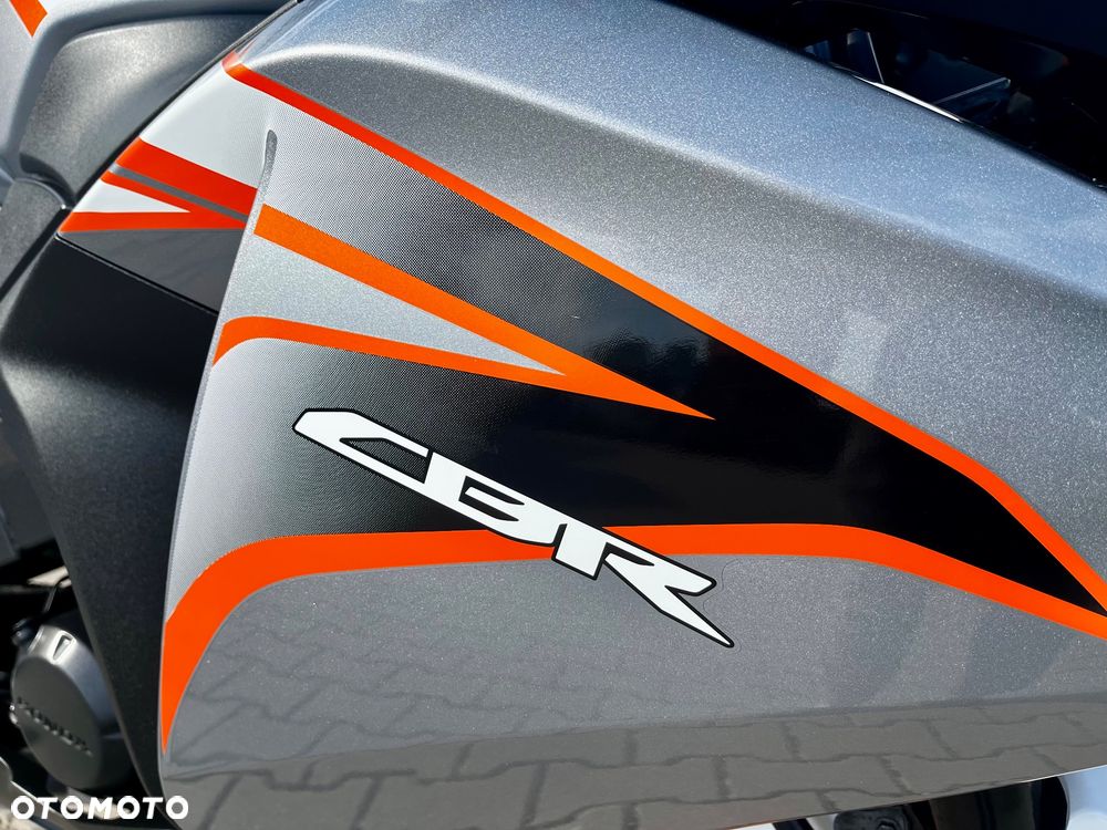 Honda CBR - 16