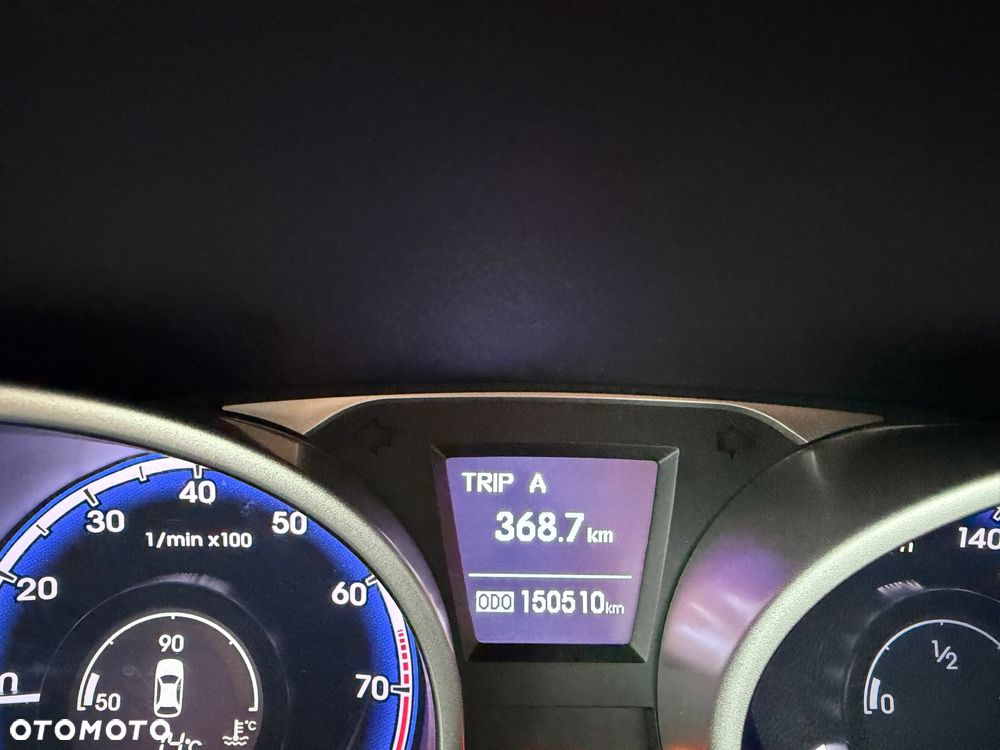 Hyundai ix35 1.6 2WD blue Trend - 12