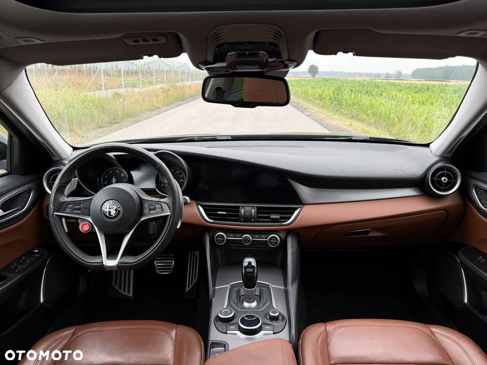 Alfa Romeo Giulia 2.0 Turbo TI Q4 - 30