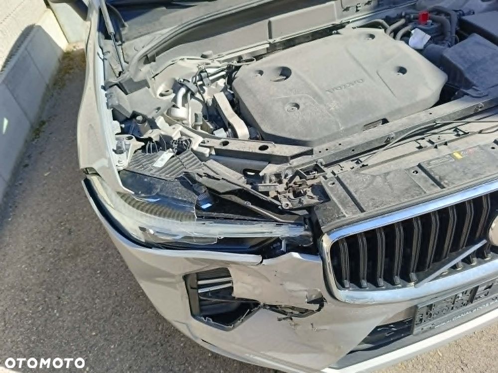 Volvo XC 60 B4 D Geartronic Momentum - 12