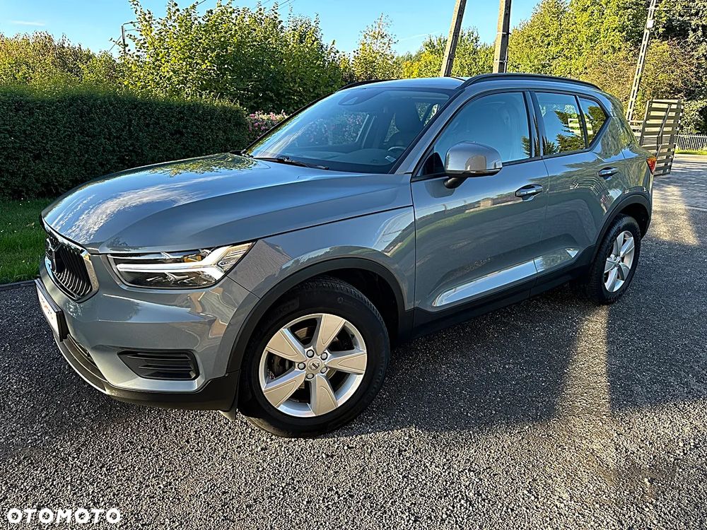 Volvo XC 40 T2 Momentum - 4
