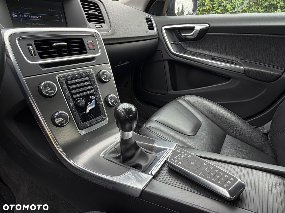 Volvo S60 D5 Summum - 15
