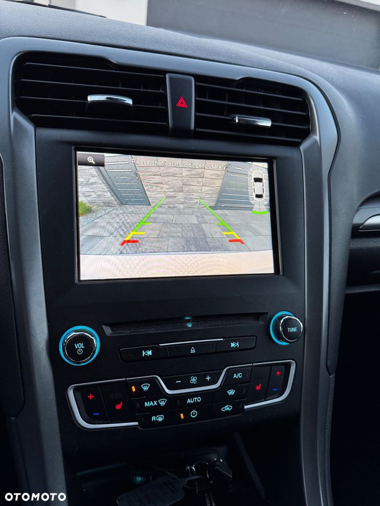 Ford Mondeo 2.0 TDCi Titanium - 10