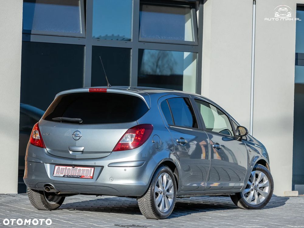 Opel Corsa 1.4 16V Satellite - 4