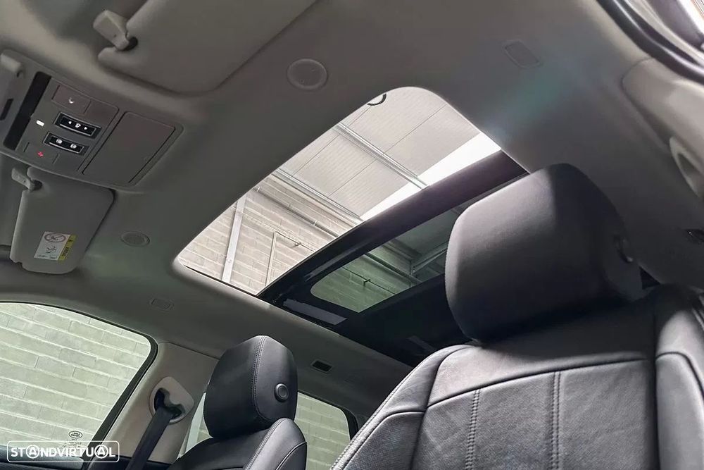 Land Rover Range Rover Evoque 1.5 P300e AWD R-Dynamic S Auto - 40