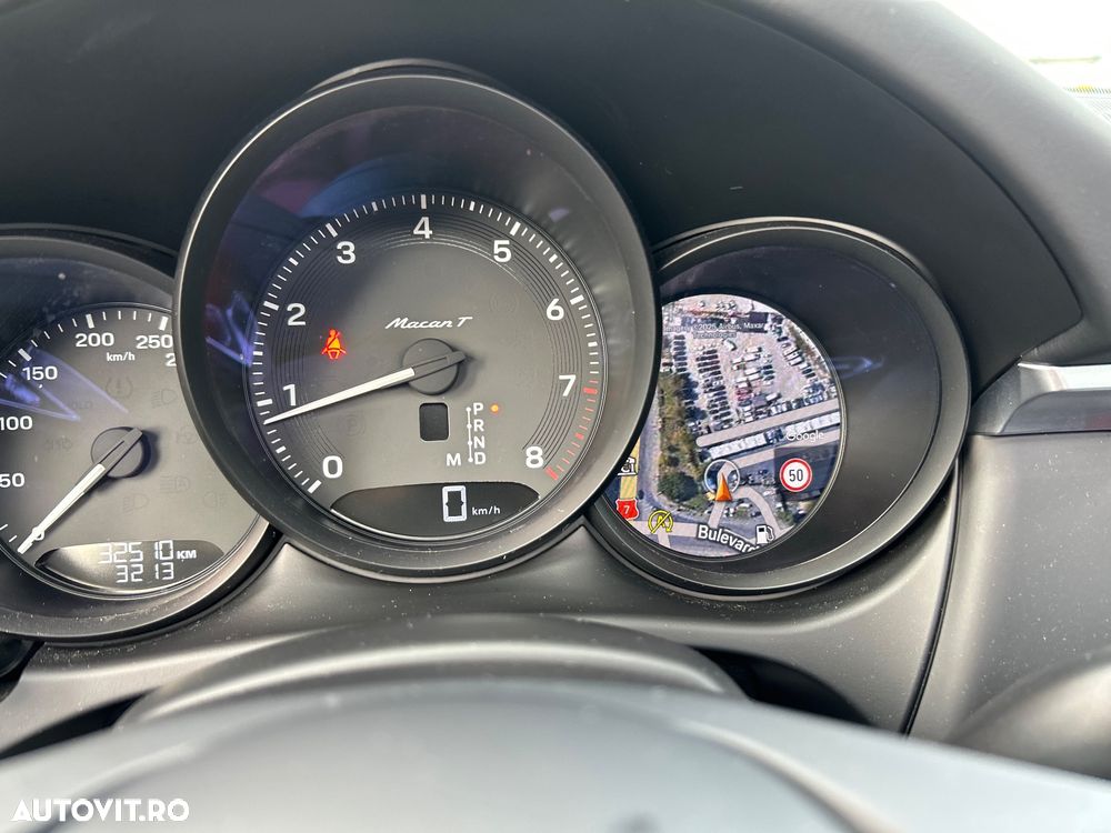 Porsche Macan T - 20