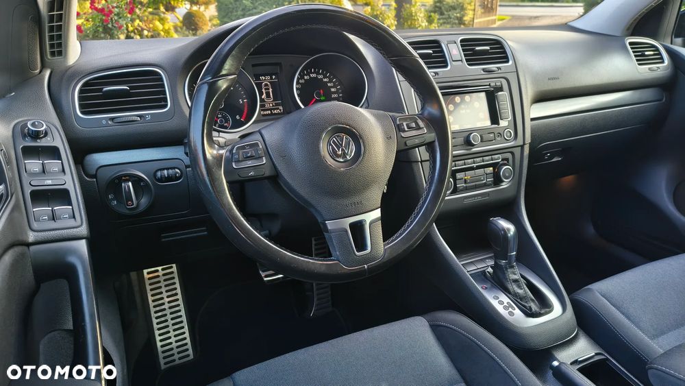 Volkswagen Golf - 10