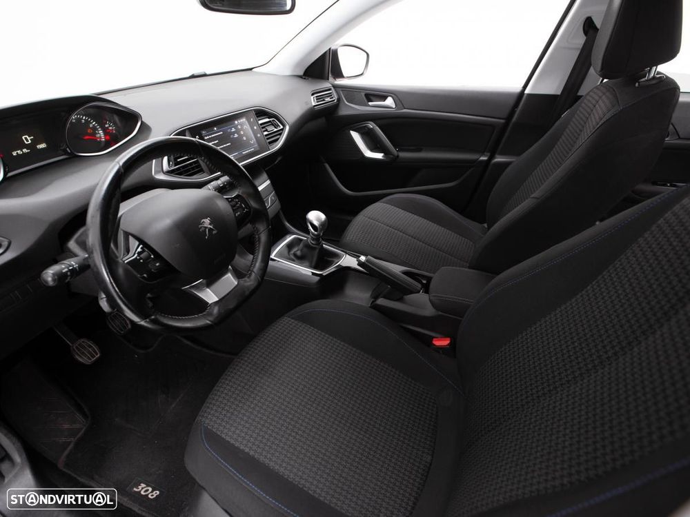 Peugeot 308 - 7