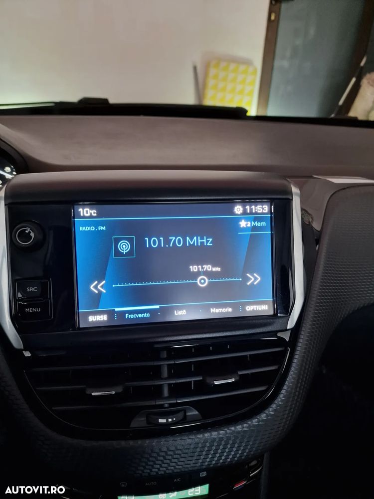 Peugeot 2008 1.2 PureTech Turbo EAT6 S&S Active - 21