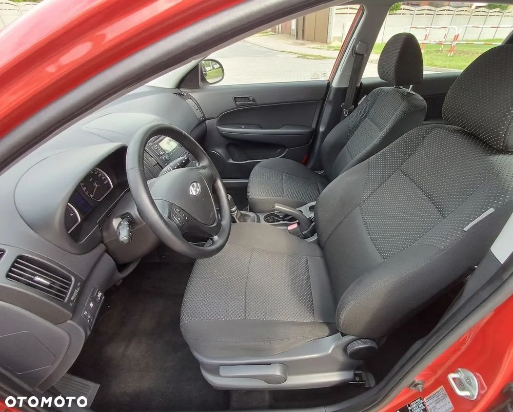 Hyundai i30 1.4 Classic - 10