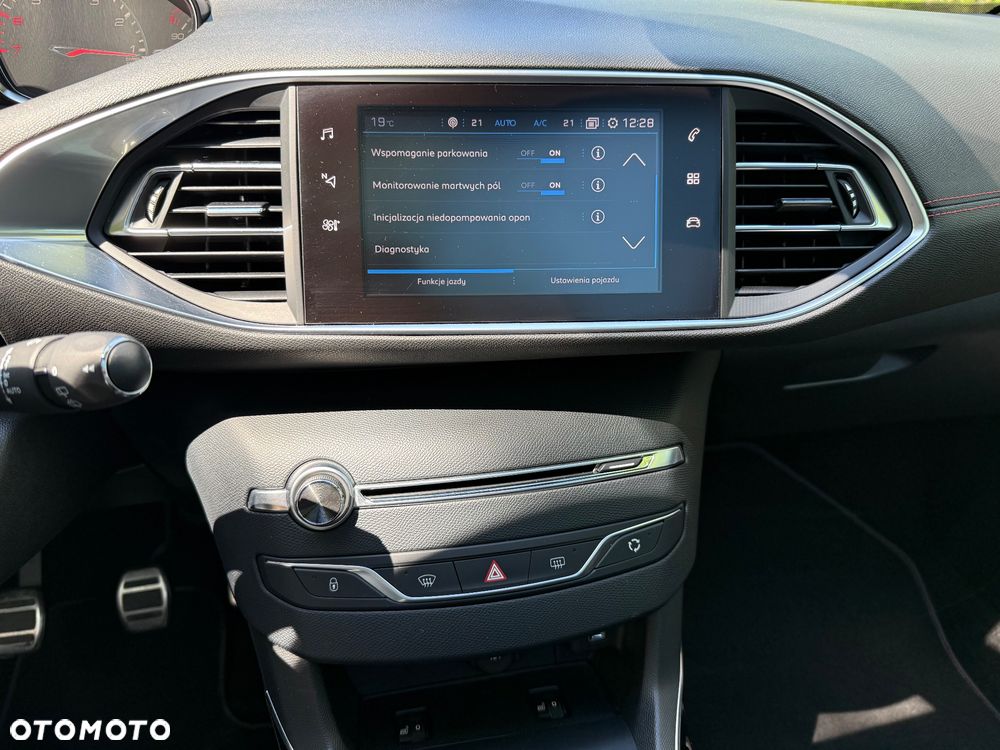 Peugeot 308 GTi by Sport - 16