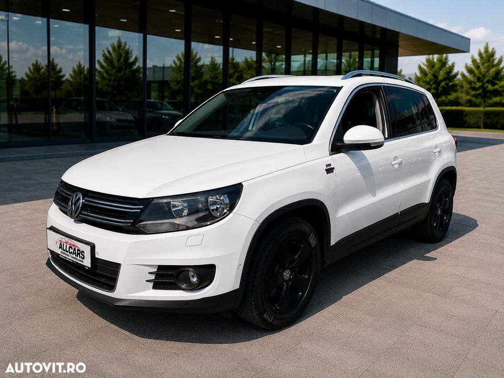 Volkswagen Tiguan - 1