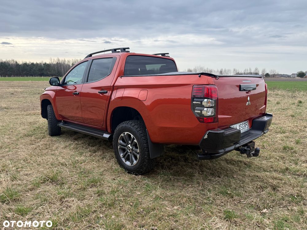 Mitsubishi L200 2.2 d DC Power Instyle Plus - 8