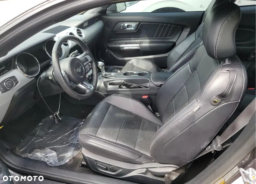 Ford Mustang 5.0 V8 GT - 7