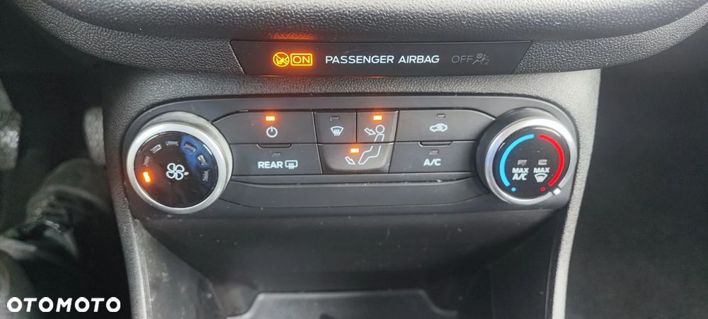 Ford Fiesta 1.0 EcoBoost Start-Stop Celebration - 17
