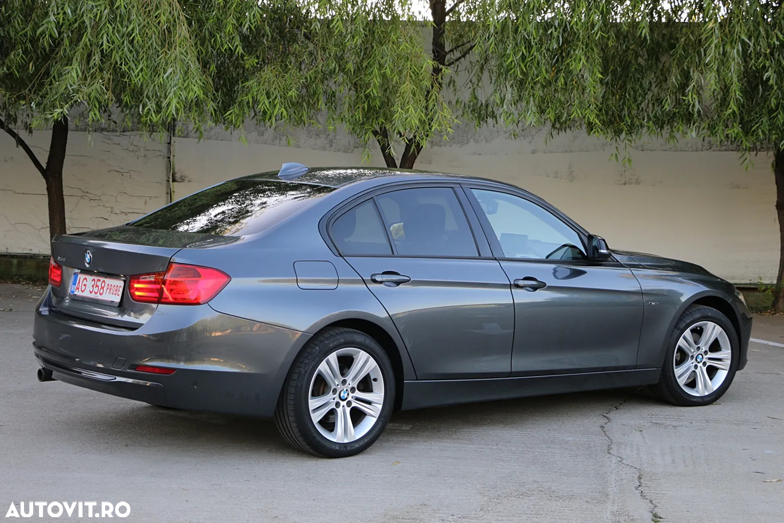 BMW Seria 3 320d xDrive Sport Line - 4