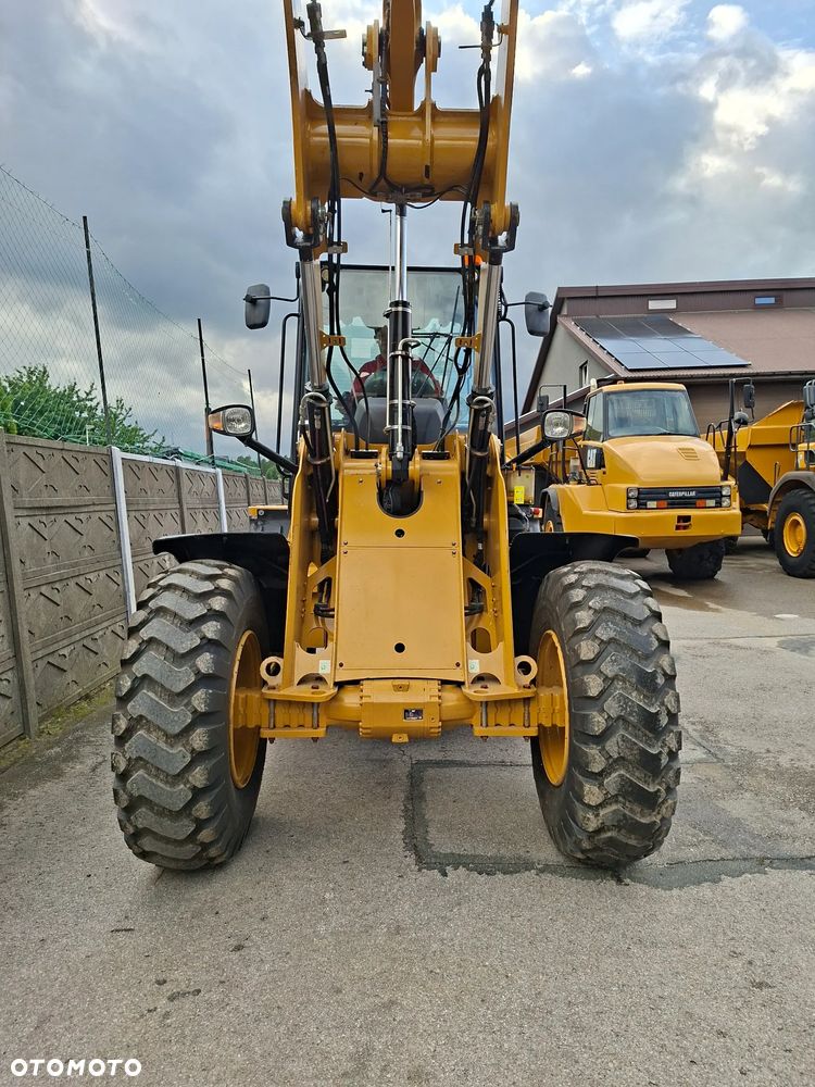 Caterpillar CAT 914 M - 22