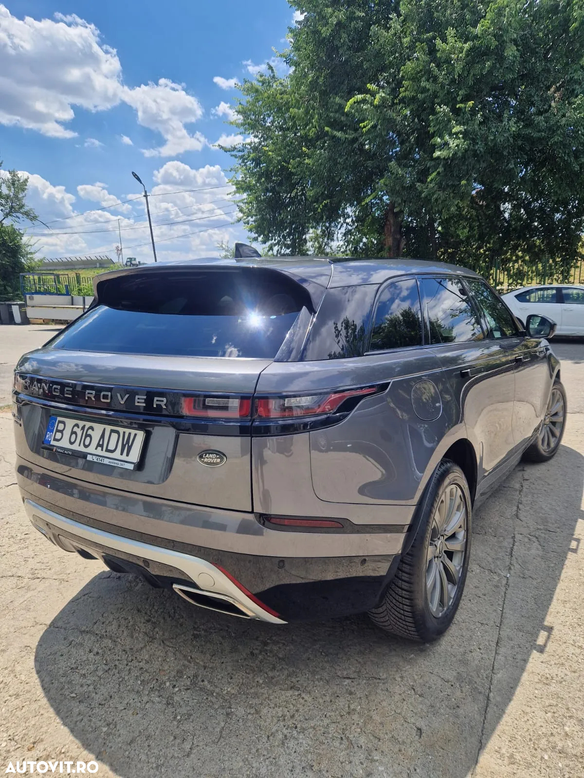 Land Rover Range Rover Velar 3.0 R-Dynamic HSE - 6