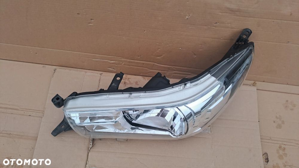 TOYOTA HILUX VIII 15-20r LEWA LAMPA EUROPA ORYGINAŁ - 3