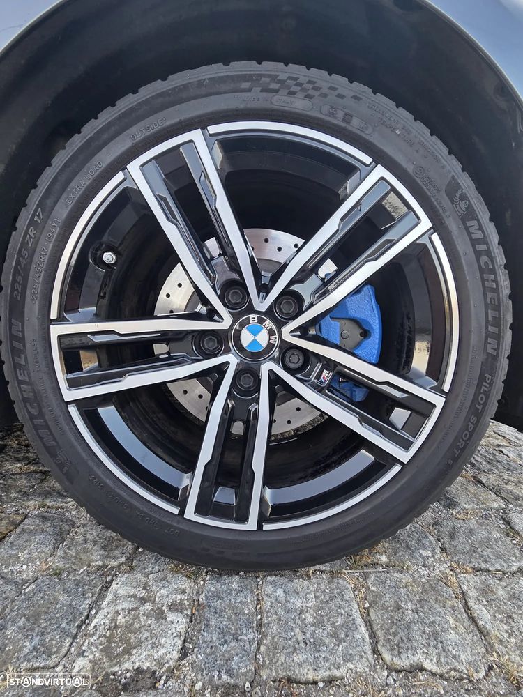 BMW 116 d Pack Desportivo M Auto - 13