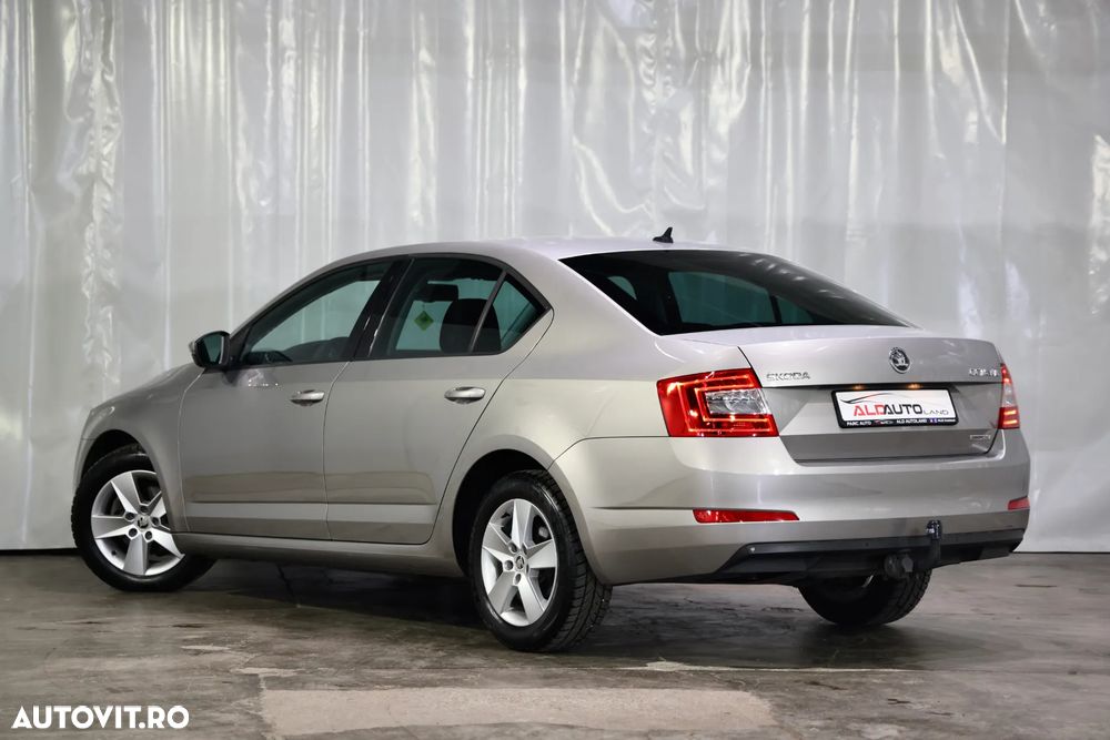 Skoda Octavia 1.6 TDI Active - 4