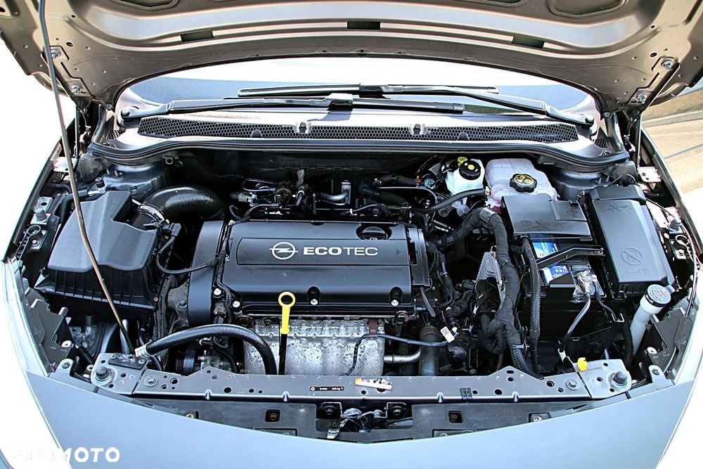 Opel Astra 1.6 Edition Sport - 16