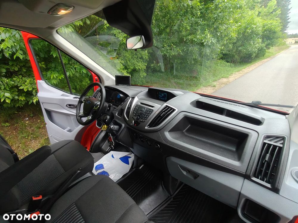 Ford Transit - 33