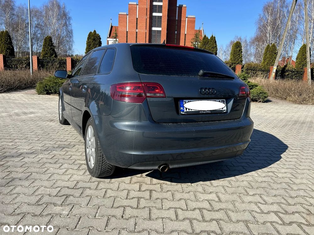 Audi A3 Sportback 1.6 TDI Ambiente - 12