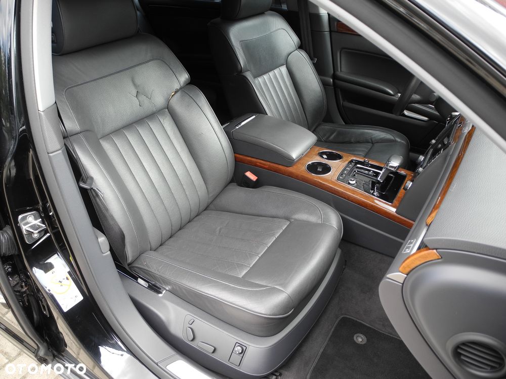 Volkswagen Phaeton - 18